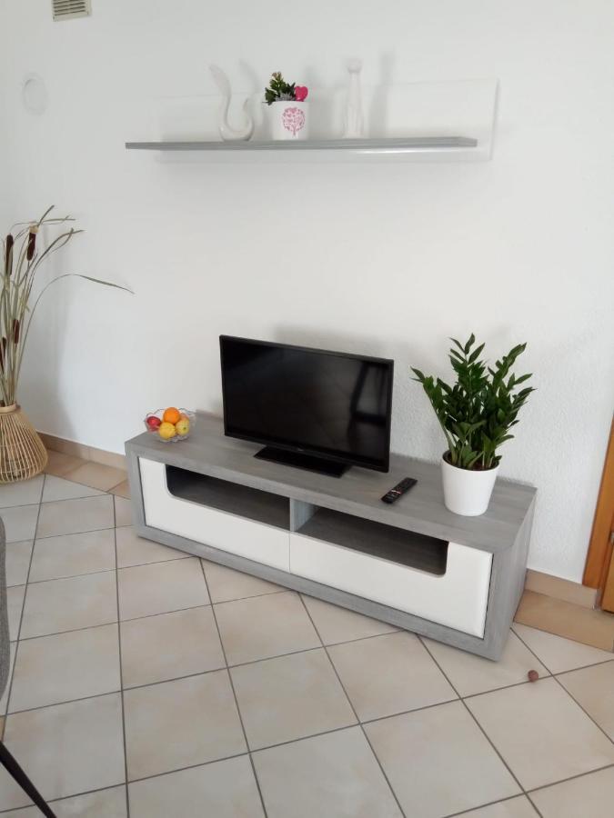 Studio Apartman Kika Otocac Exterior photo